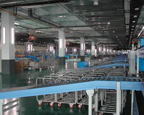 北京郵區(qū)中心局下線(xiàn)車(chē)及信盒車(chē)使用現(xiàn)場(chǎng)